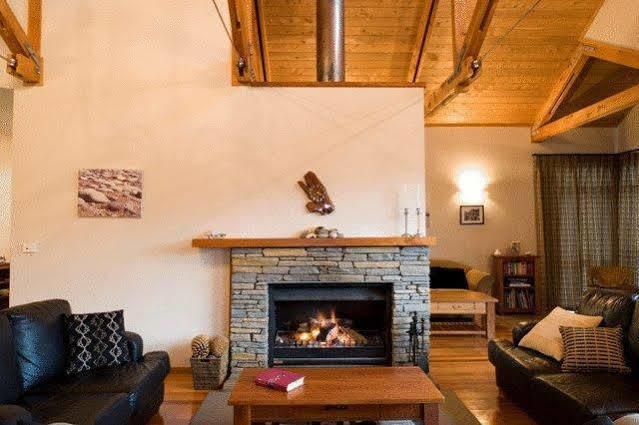 Mahitahi Lodge Bruce Bay Extérieur photo